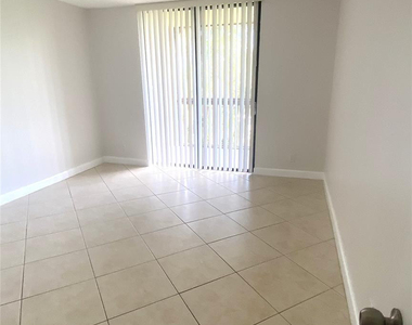 733 Se 1st Way - Photo Thumbnail 11