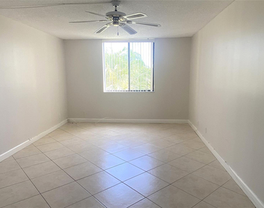 733 Se 1st Way - Photo Thumbnail 8