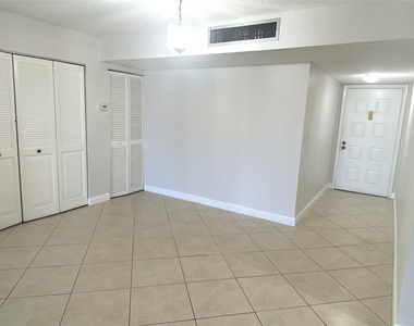 733 Se 1st Way - Photo Thumbnail 6
