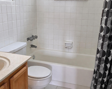 499 Las Palmas Circle - Photo Thumbnail 6