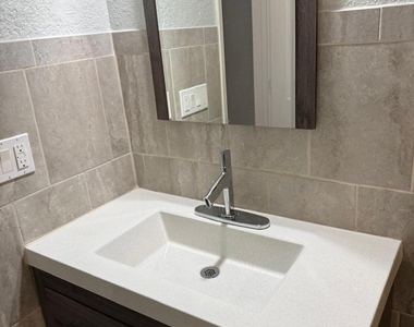 382 E Royal Palm Road - Photo Thumbnail 2