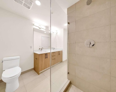 4301 Nw 7th Street - Photo Thumbnail 7
