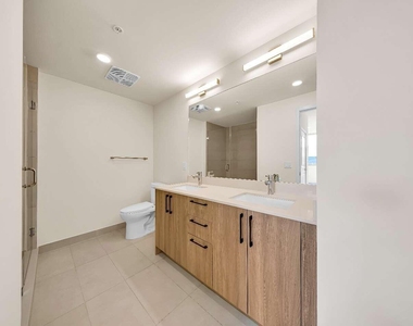 4301 Nw 7th Street - Photo Thumbnail 10