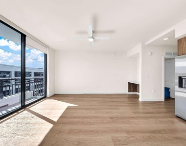 4301 Nw 7th Street - Photo Thumbnail 23