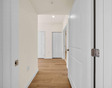4301 Nw 7th Street - Photo Thumbnail 12