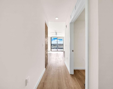 4301 Nw 7th Street - Photo Thumbnail 27