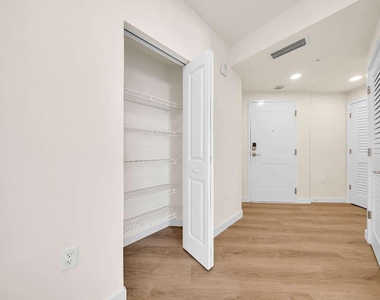 4301 Nw 7th Street - Photo Thumbnail 44
