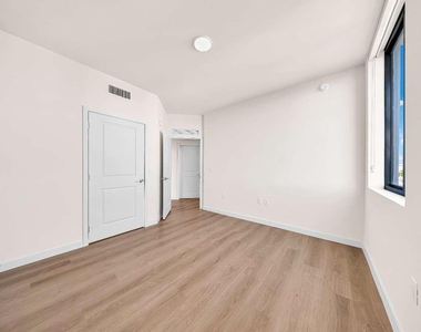 4301 Nw 7th Street - Photo Thumbnail 30
