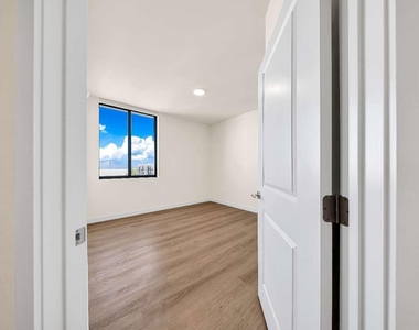 4301 Nw 7th Street - Photo Thumbnail 32