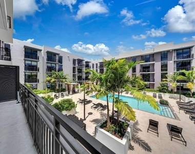 4301 Nw 7th Street - Photo Thumbnail 15