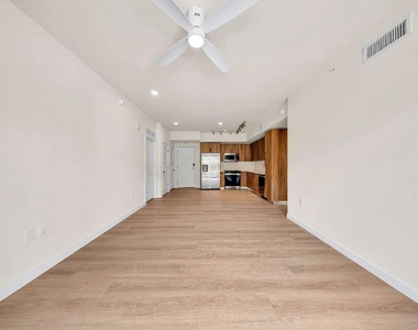 4301 Nw 7th Street - Photo Thumbnail 18