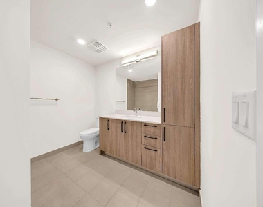 4301 Nw 7th Street - Photo Thumbnail 1