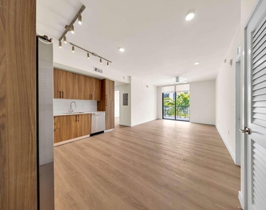 4301 Nw 7th Street - Photo Thumbnail 24