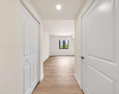 4301 Nw 7th Street - Photo Thumbnail 12