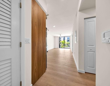 4301 Nw 7th Street - Photo Thumbnail 14