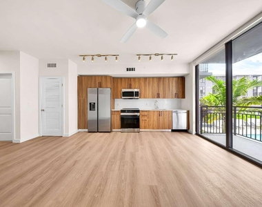 4301 Nw 7th Street - Photo Thumbnail 12