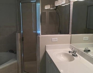 11415 Nw 34th Place - Photo Thumbnail 7