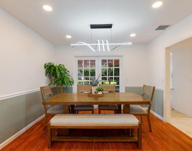 1551 Wyndcliff Drive - Photo Thumbnail 10