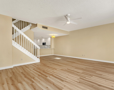 115 Soriano Drive - Photo Thumbnail 8