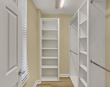 115 Soriano Drive - Photo Thumbnail 17