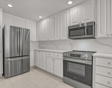 115 Soriano Drive - Photo Thumbnail 2