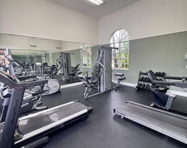 9887 Nob Hill Court - Photo Thumbnail 22