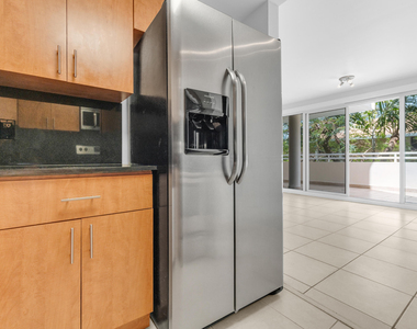 2100 Brickell Avenue - Photo Thumbnail 6