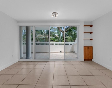 2100 Brickell Avenue - Photo Thumbnail 16