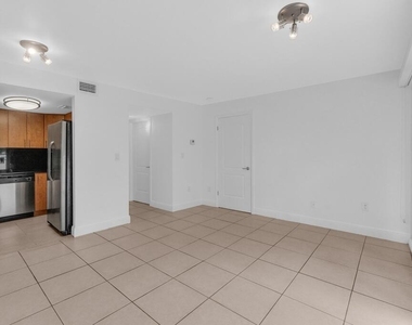 2100 Brickell Avenue - Photo Thumbnail 18