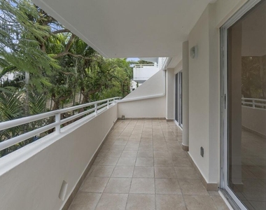2100 Brickell Avenue - Photo Thumbnail 23