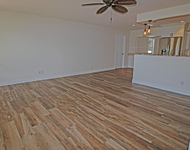8804 Se Jardin Street - Photo Thumbnail 16