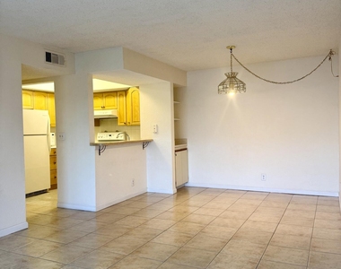 1500 Se Royal Green Circle - Photo Thumbnail 6