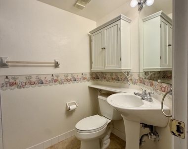 1500 Se Royal Green Circle - Photo Thumbnail 11