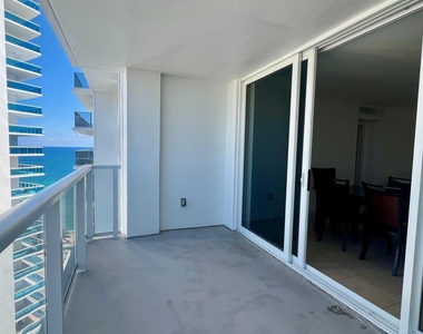 2751 S Ocean Drive - Photo Thumbnail 10