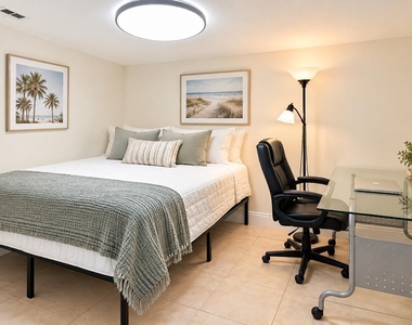 2751 S Ocean Drive - Photo Thumbnail 5
