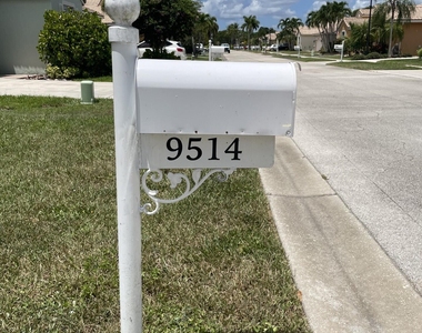 9514 Lago Drive - Photo Thumbnail 25