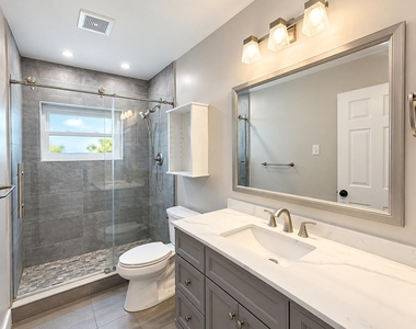 1343 W Ocean Avenue - Photo Thumbnail 4