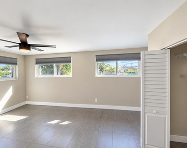 1343 W Ocean Avenue - Photo Thumbnail 10