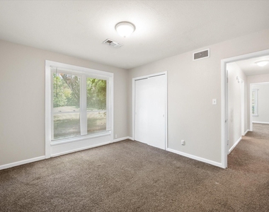 2716 Scruggs Park Drive - Photo Thumbnail 24