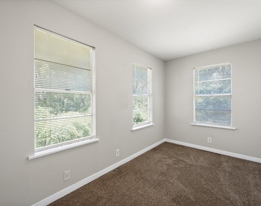 2716 Scruggs Park Drive - Photo Thumbnail 21