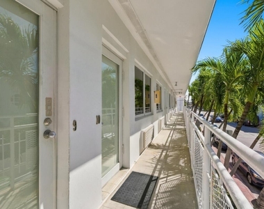 745 13th Street - Photo Thumbnail 3