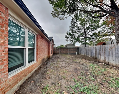 5932 Hillview Drive - Photo Thumbnail 19