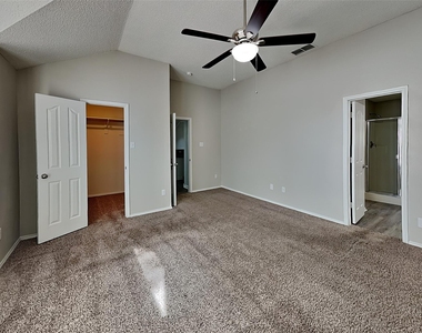5932 Hillview Drive - Photo Thumbnail 8