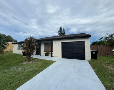 282 Sw Bridgeport Drive - Photo Thumbnail 2
