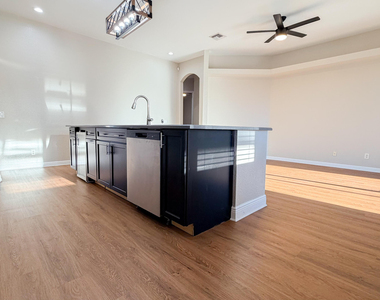 4002 Sw Jarmer Road - Photo Thumbnail 8