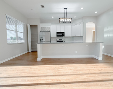 4002 Sw Jarmer Road - Photo Thumbnail 6