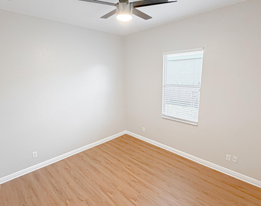 4002 Sw Jarmer Road - Photo Thumbnail 18