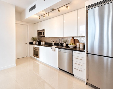 92 Sw 3rd Street - Photo Thumbnail 6