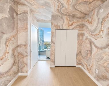 92 Sw 3rd Street - Photo Thumbnail 24