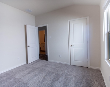 10501 Tuxinaw Trail - Photo Thumbnail 14